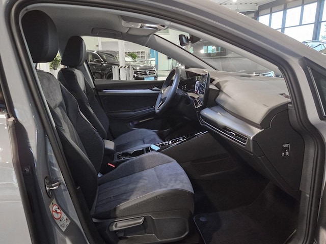 Volkswagen Golf 1.5 eTSI DSG Golf VIII