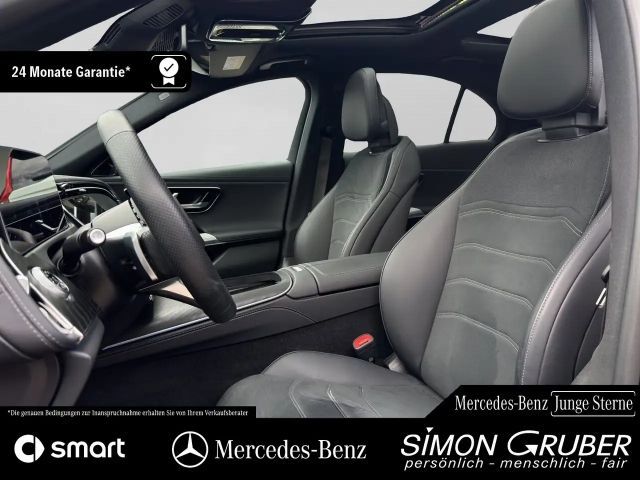 Mercedes-Benz E 220 AMG Line E 220 d Sedan