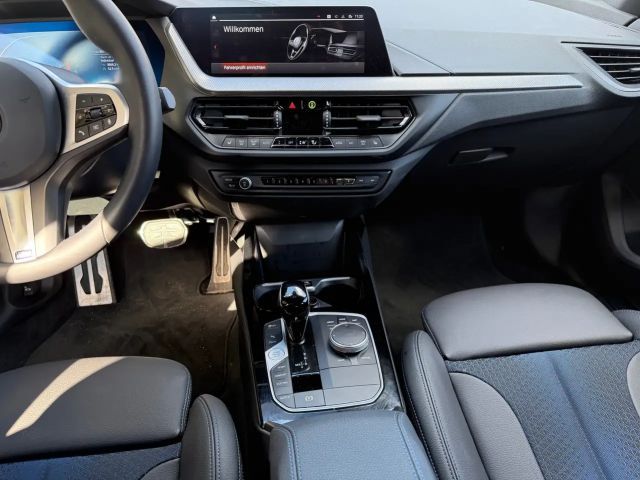 BMW 118 118i M-Sport Sedan