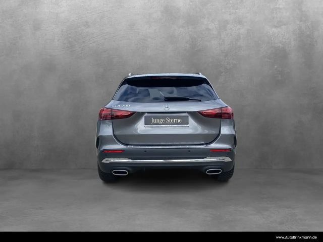 Mercedes-Benz GLA 200 AMG Line