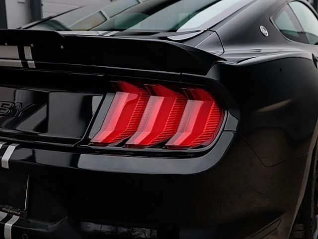 Ford Mustang Fastback GT 5.0 V8 RWD Shelby