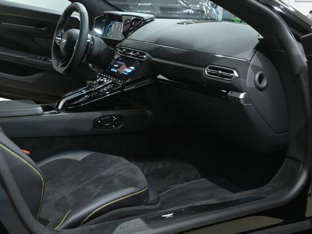 Aston Martin Vantage Vatange Coupe