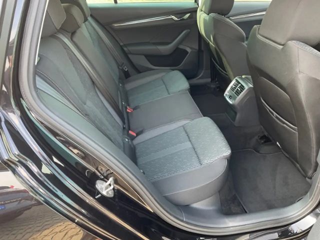 Skoda Octavia 2.0 TDI Combi Style Style