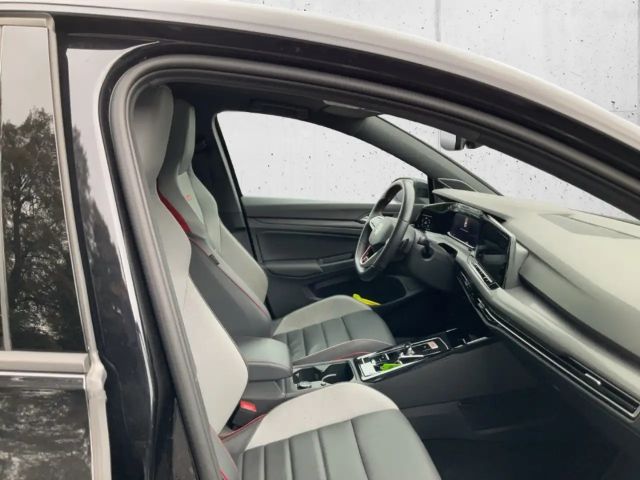 Volkswagen Golf 2.0 TSI Golf VIII