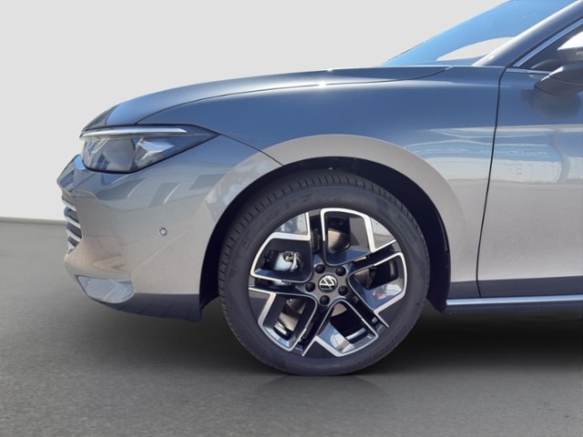 Volkswagen Passat 1.5 eTSI Business Variant