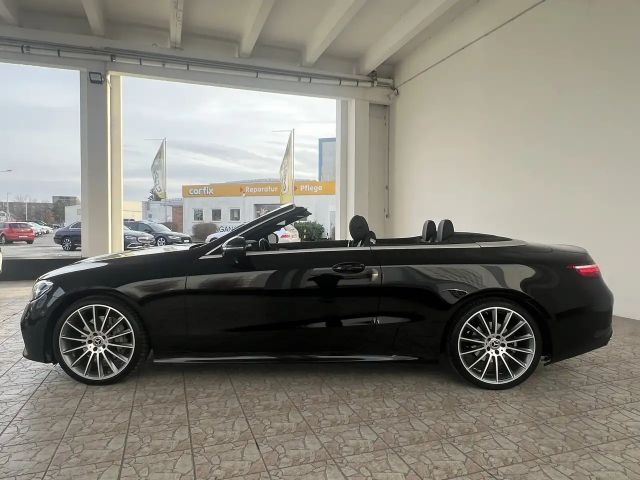 Mercedes-Benz E 200 AMG Line Cabriolet
