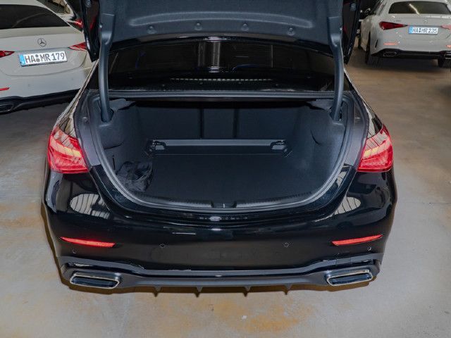 Mercedes-Benz C 200 AMG Line Sedan