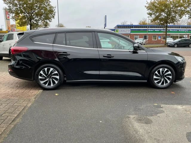 Ford Focus Titanium Wagon