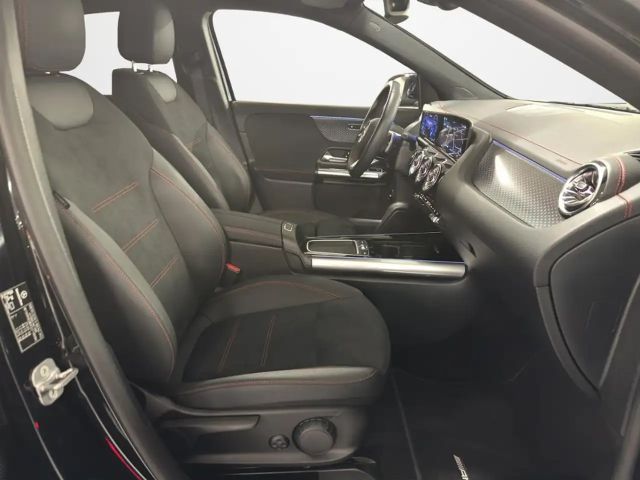 Mercedes-Benz EQA 300 4MATIC AMG Line