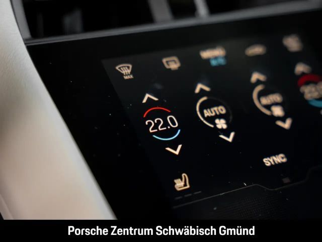 Porsche Taycan Surround-View Luftfederung Panoramadach