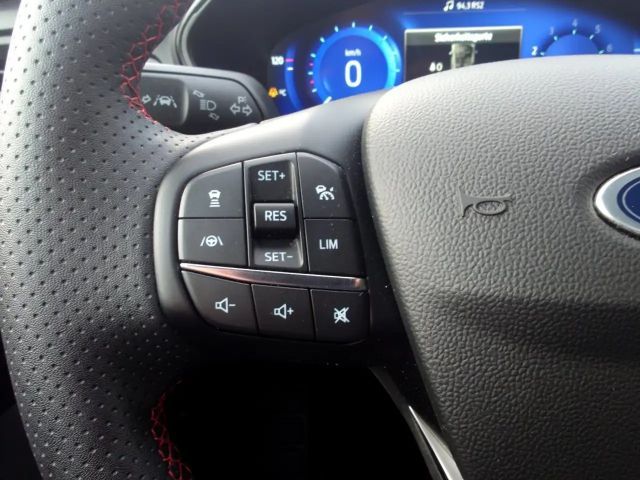 Ford Focus ST Line Wagon