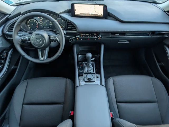 Mazda 3 Exclusive-line