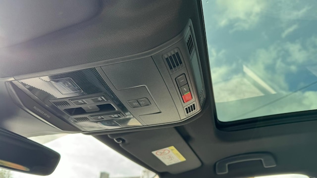 Volkswagen T-Roc T-ROC 2.0    R-L  BT140 TSID7A