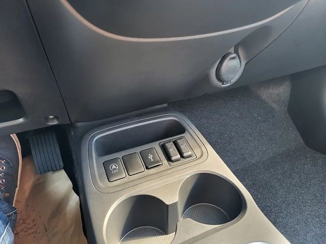 Mitsubishi Space Star Invite MIVEC Star