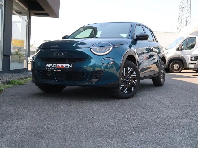 Fiat 600e Hybrid 1.2 DCT Navi PDC *125 Jahre Edition*