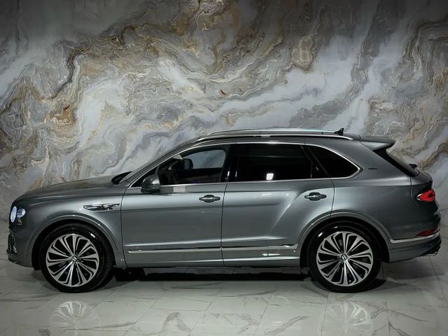 Bentley Bentayga V8