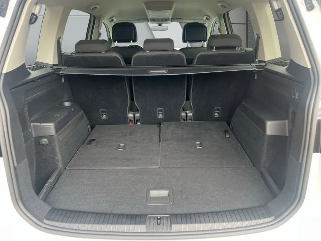 Volkswagen Touran DSG Highline R-Line