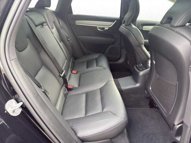 Volvo V90 AWD Dark Ultimate