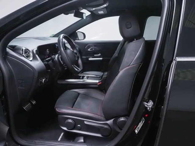 Mercedes-Benz GLA 200 AMG Line