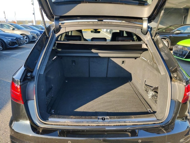 Audi A4 40 TFSI Avant Quattro S-Line S-Tronic