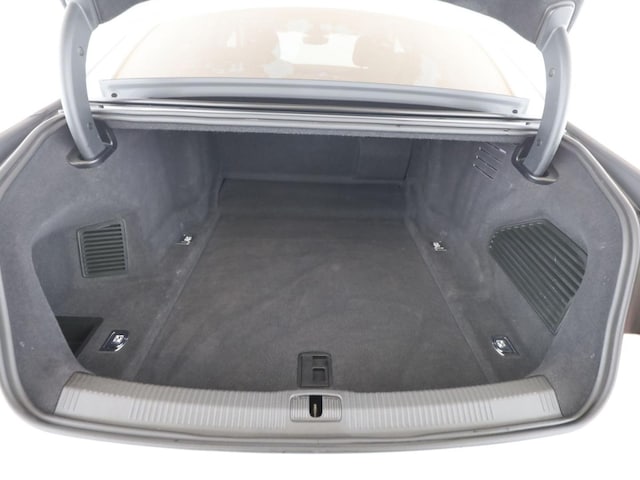 Audi A8 50 TDI Lang Quattro