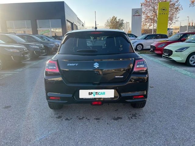 Suzuki Swift Flash Hybrid