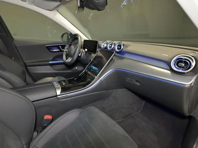 Mercedes-Benz C 180 AMG Line Sedan