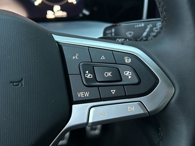 Volkswagen Golf 1.5 TSI DSG Golf VIII IQ.Drive