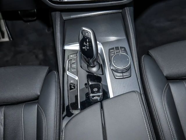 BMW 530 530e M-Sport Touring xDrive