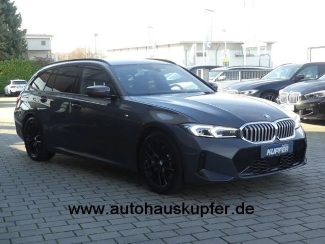 BMW 330 330d Touring xDrive