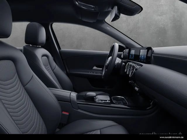 Mercedes-Benz A 180 A 180 Kompakt AHK/STANDHEIZUNG/MBUX/360°KAMERA