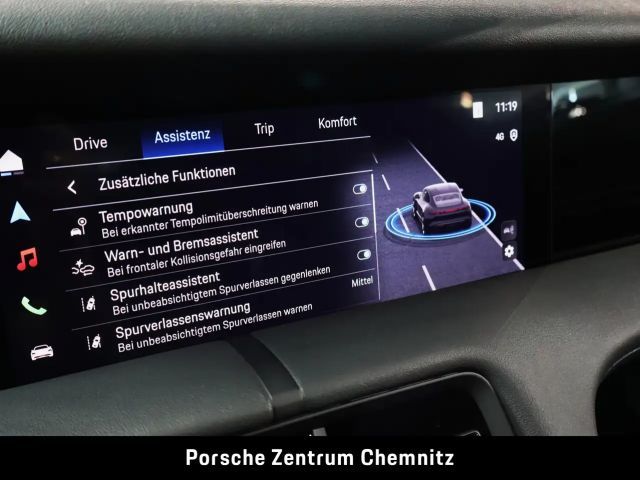 Porsche Taycan 4