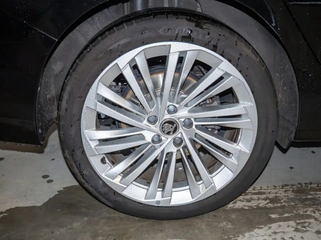 Skoda Superb 2.0 TDI Combi Selection