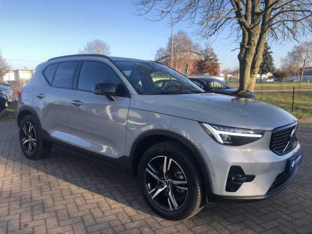 Volvo XC40 Dark Plus