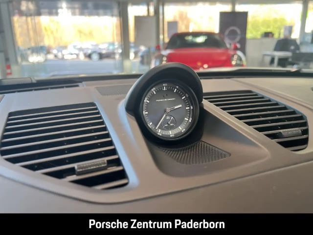 Porsche 992 Cabrio Carrera Turbo