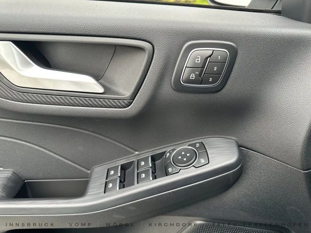 Ford Kuga Plug in Hybrid ST Line X