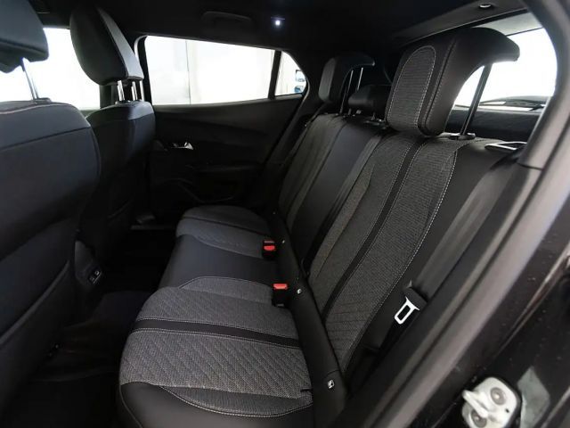 Peugeot E-2008 Allure Pack