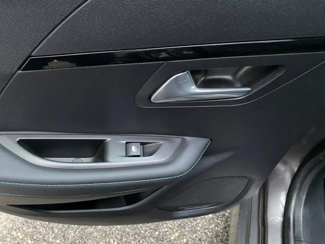 Peugeot 208 ALL PT100