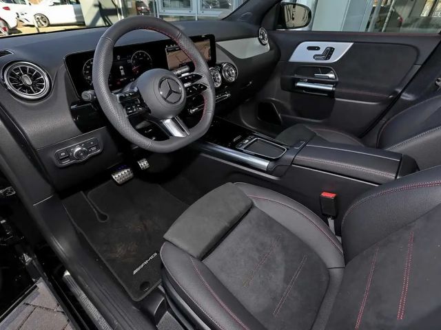 Mercedes-Benz GLA 250 4MATIC AMG Line