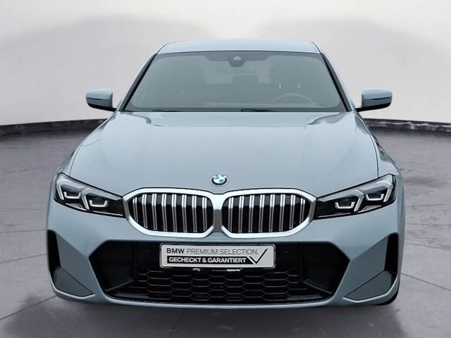 BMW 320 320d M-Sport Sedan xDrive