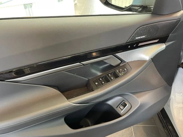 BMW 520 520d M-Sport Sedan