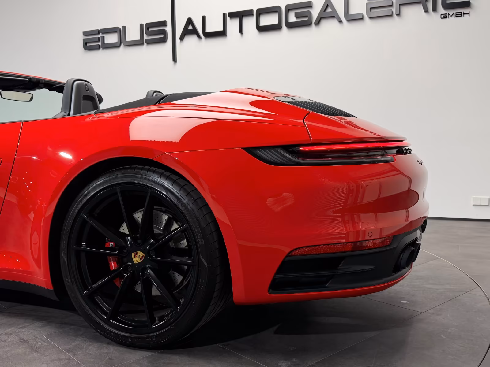 Porsche 911 4 992 Cabriolet Carrera