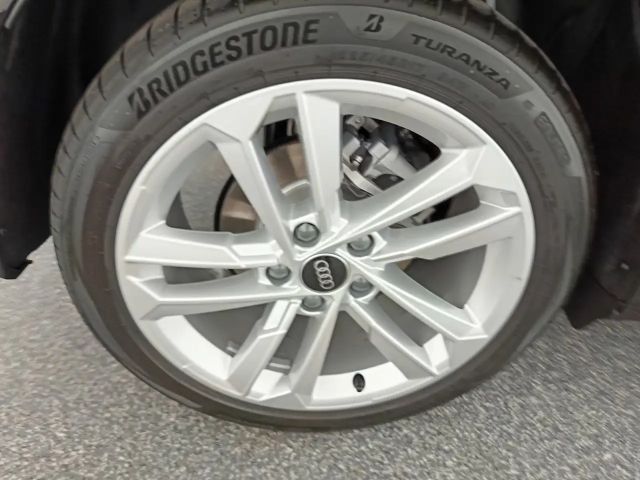 Audi A3 30 TFSI Sedan