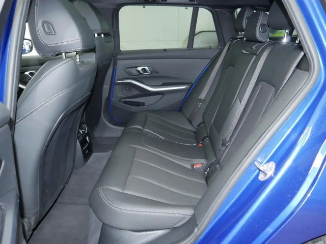 BMW 330 330e M-Sport Touring