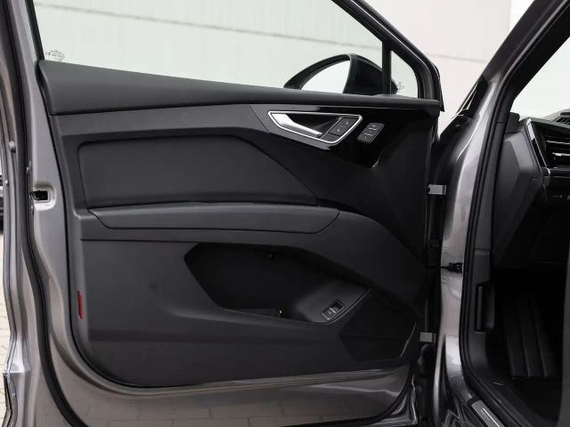 Audi Q4 e-tron Q4 45 e-tron Matrix/Pano/AHK/ACC/SONOS/uvm.