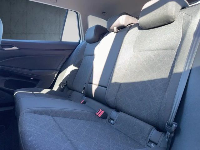 Volkswagen Golf 1.5 eTSI DSG Life Variant