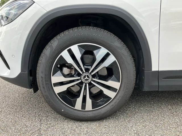 Mercedes-Benz GLA 200 GLA 200 d