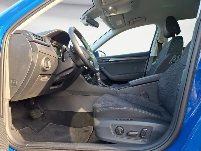 Skoda Superb 2.0 TDI Combi Style Style