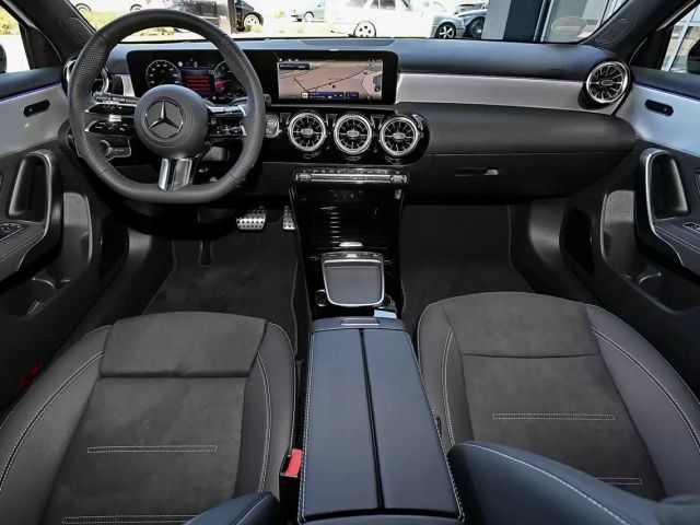 Mercedes-Benz A 200 AMG Line