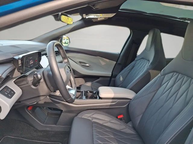 Ford Explorer AWD EV Premium